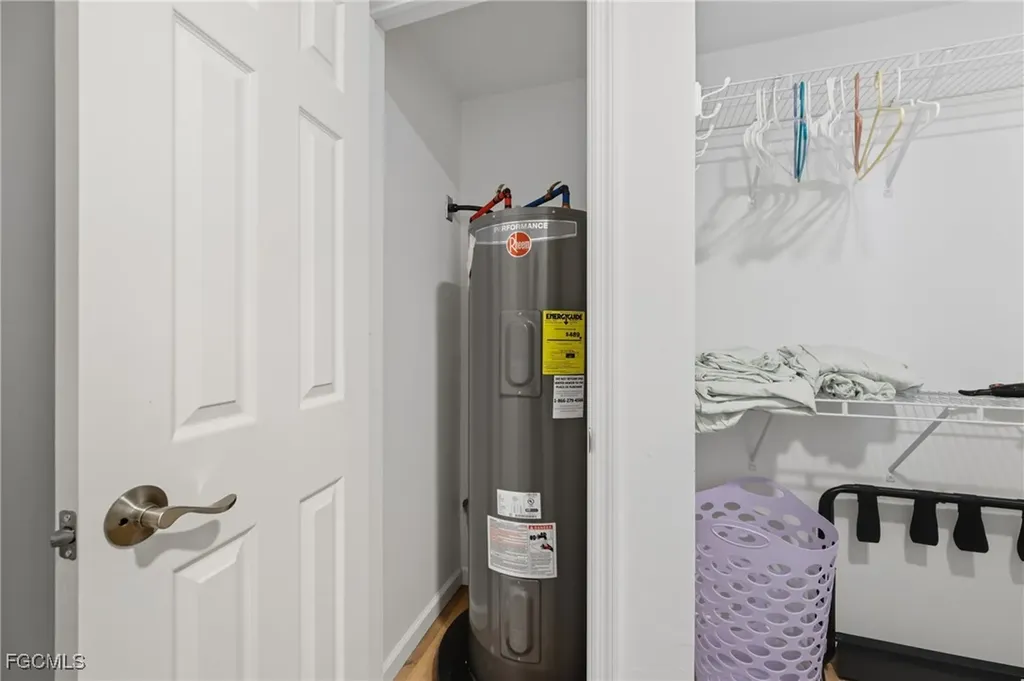 25 W Hampton Drive Fort Myers FL 33908