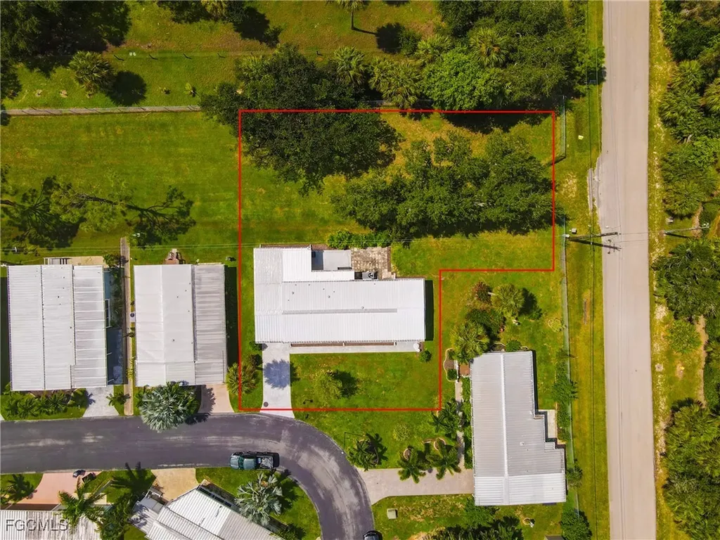 25 W Hampton Drive Fort Myers FL 33908