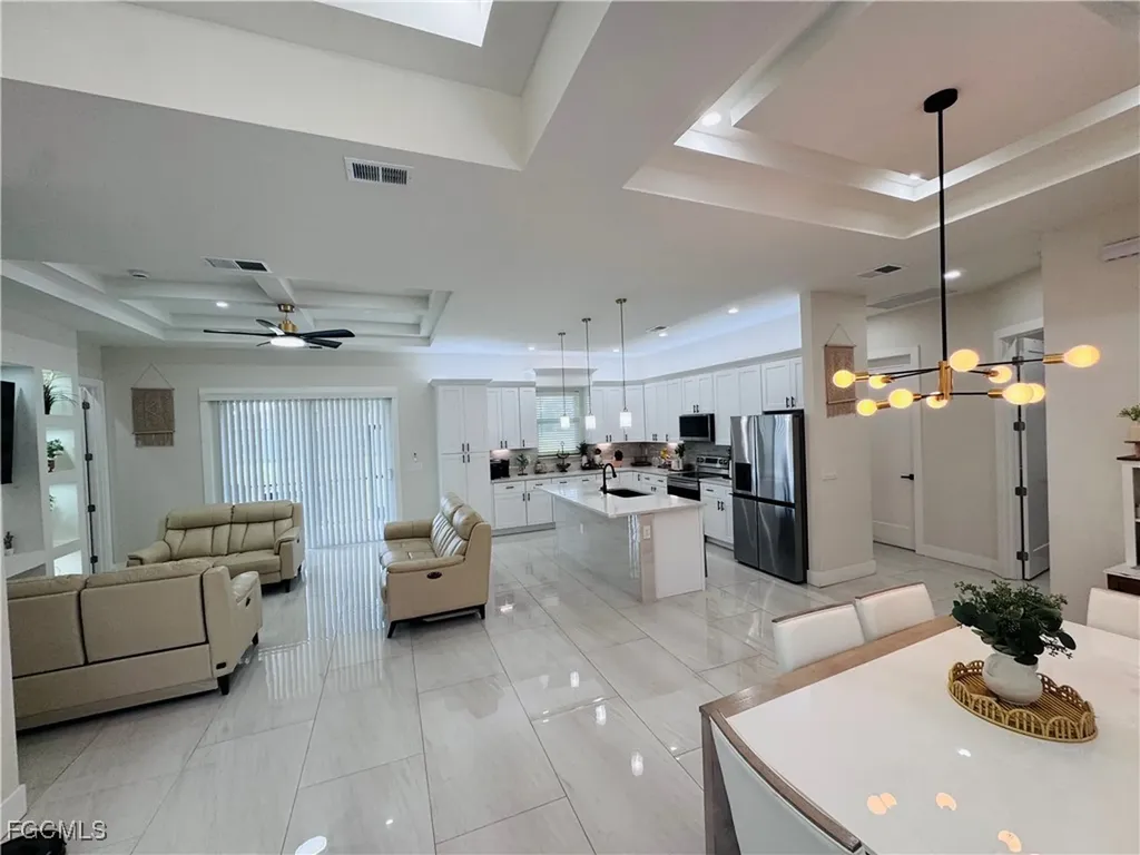 528 Jacaranda Parkway E Cape Coral FL 33909