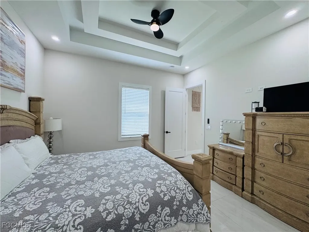 528 Jacaranda Parkway E Cape Coral FL 33909