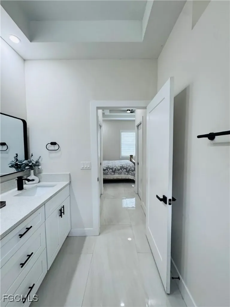 528 Jacaranda Parkway E Cape Coral FL 33909