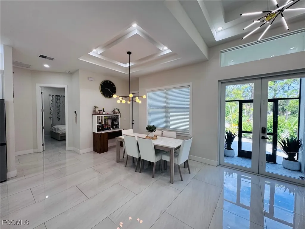 528 Jacaranda Parkway E Cape Coral FL 33909