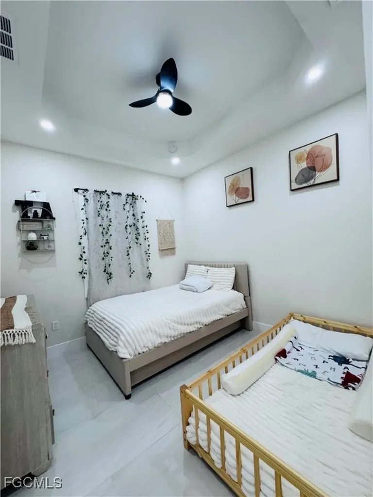 528 Jacaranda Parkway E Cape Coral FL 33909