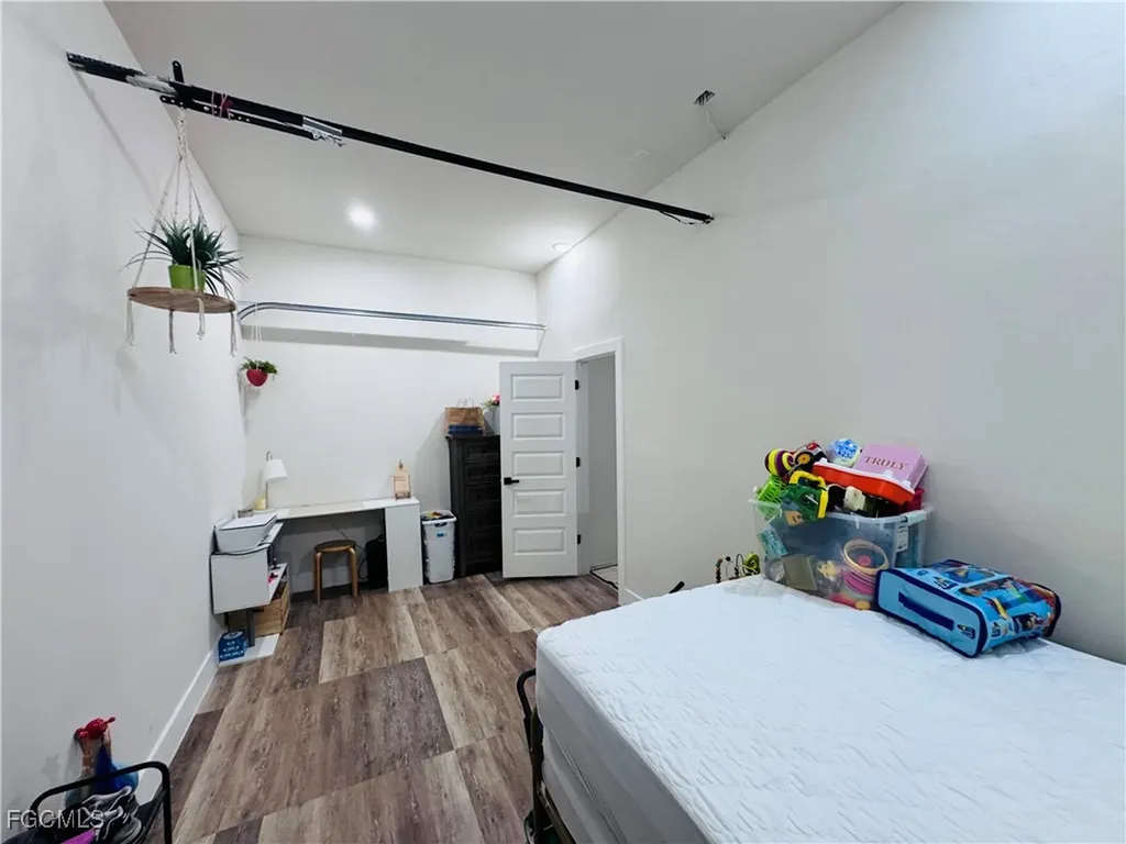 528 Jacaranda Parkway E Cape Coral FL 33909