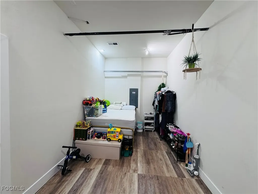 528 Jacaranda Parkway E Cape Coral FL 33909