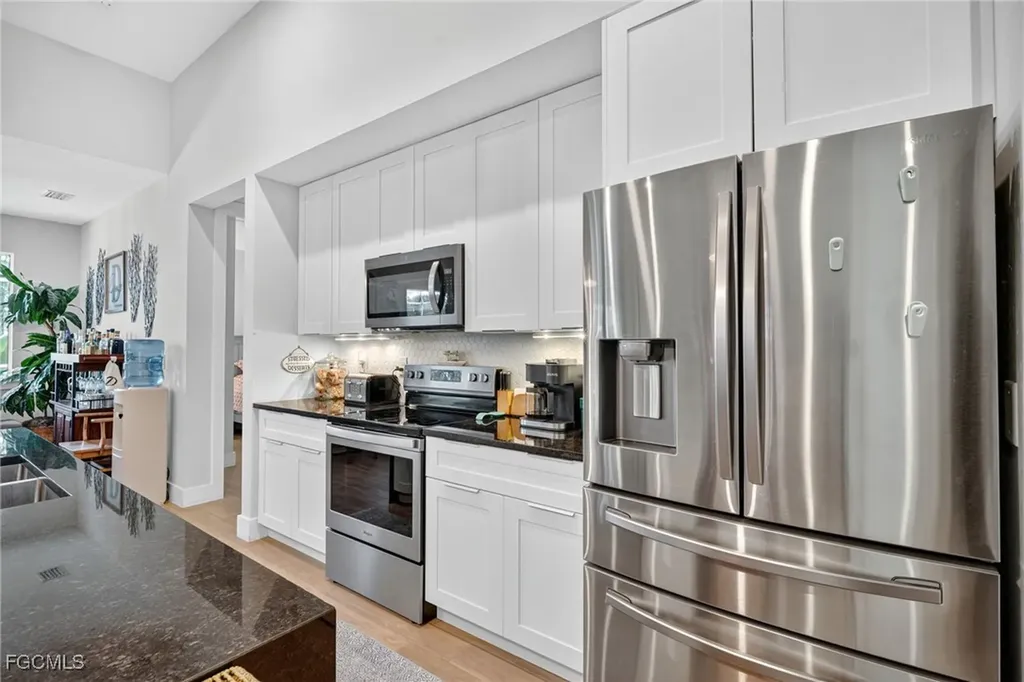 2834 SW 25th Place Cape Coral FL 33914