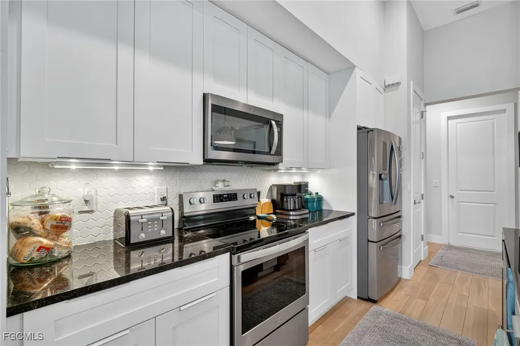 2834 SW 25th Place Cape Coral FL 33914