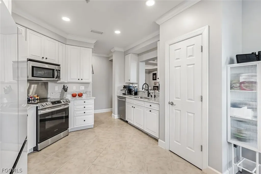 10390 Glastonbury Circle Fort Myers FL 33913