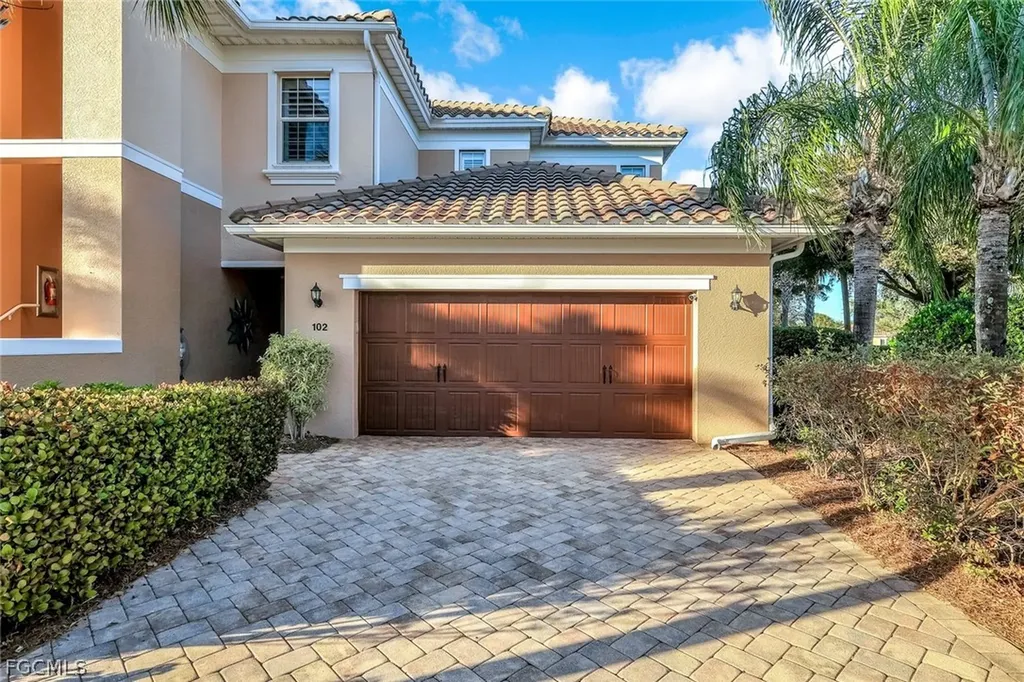 10390 Glastonbury Circle Fort Myers FL 33913