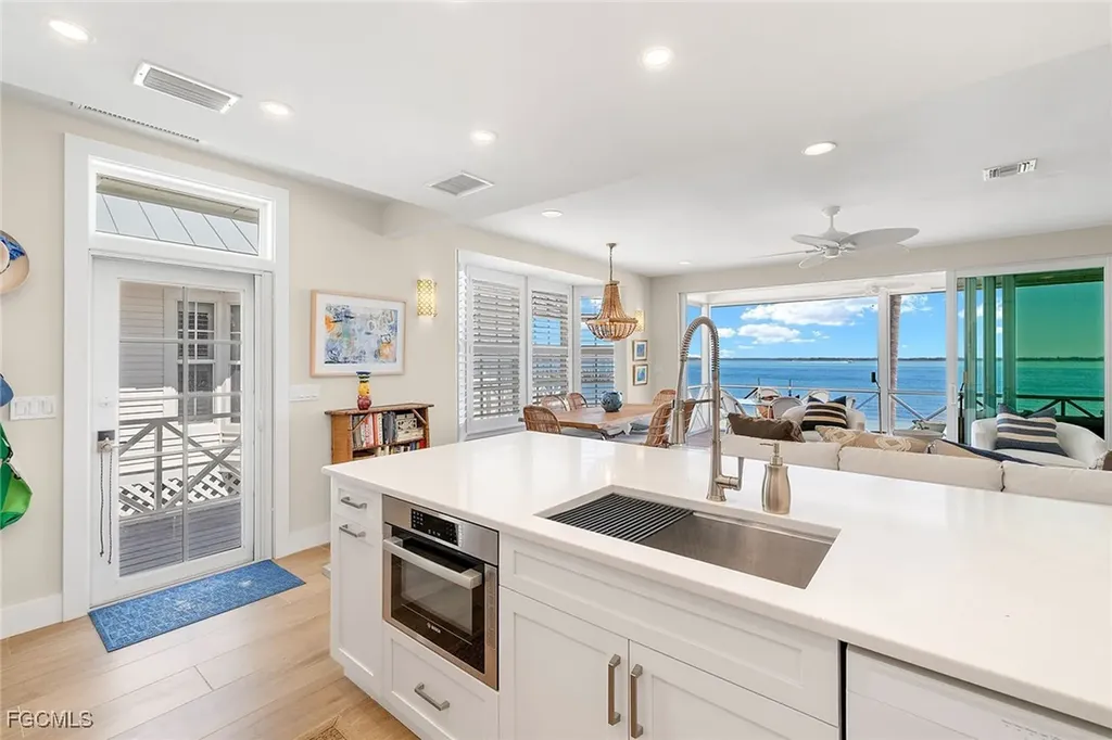 114 Useppa Island Useppa Island FL 33924