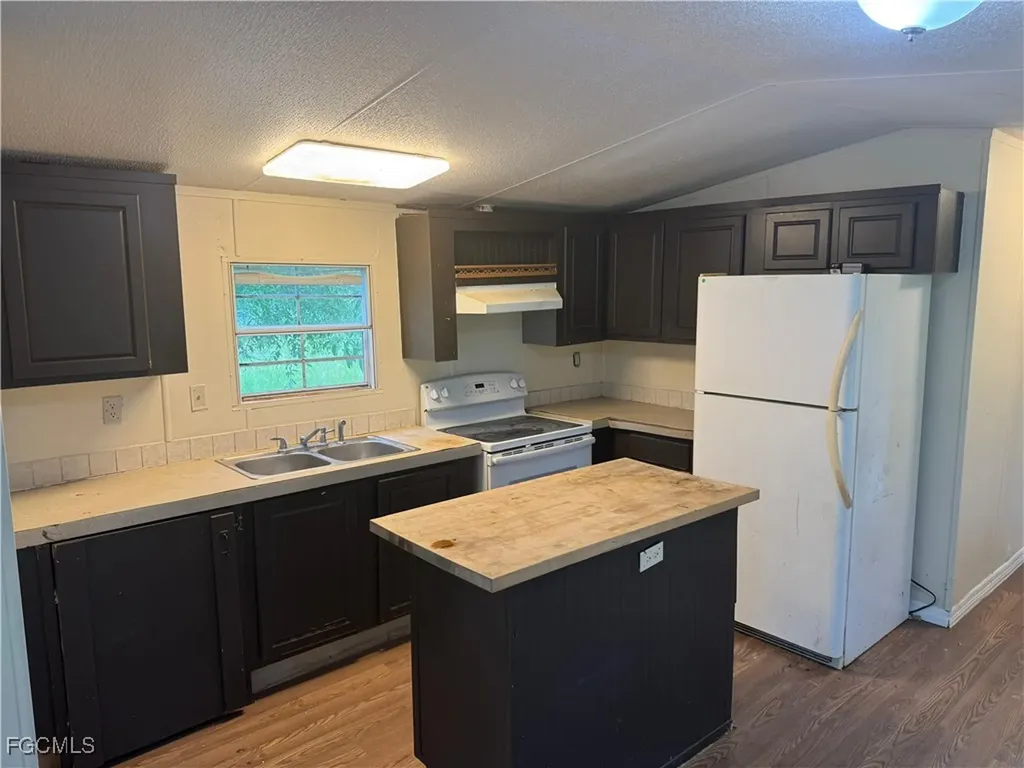 6851 Carmelita Drive Fort Myers FL 33905