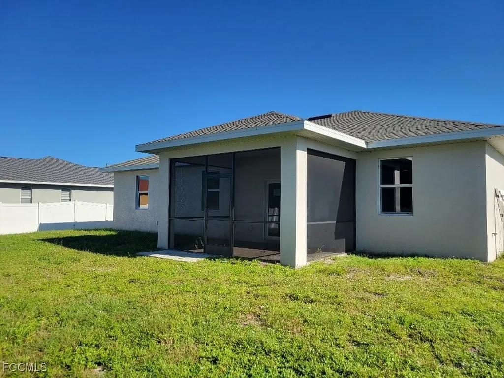 2612 NW 24th Terrace Cape Coral FL 33993