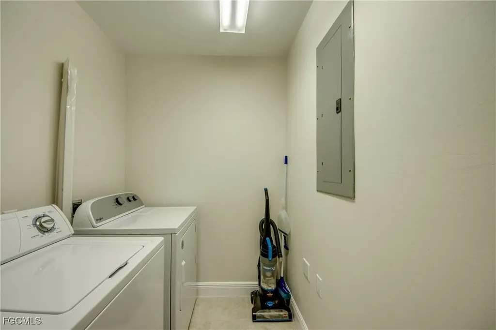 1516 SW 50th Street Cape Coral FL 33914