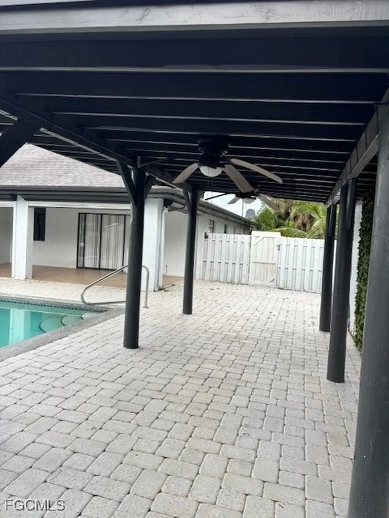 321 Greenwood Avenue Lehigh Acres FL 33936