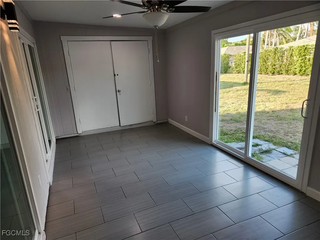 923 SE 23rd Place Cape Coral FL 33990