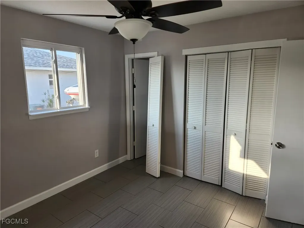923 SE 23rd Place Cape Coral FL 33990