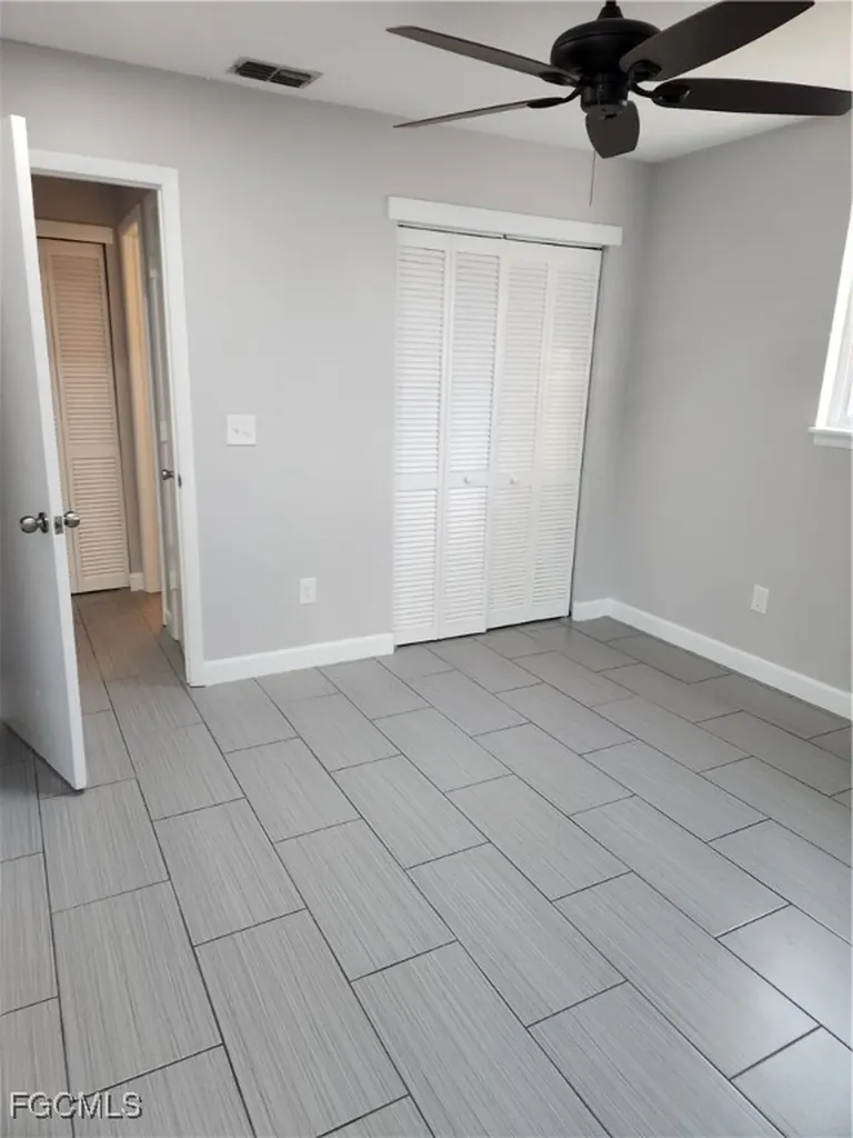 923 SE 23rd Place Cape Coral FL 33990