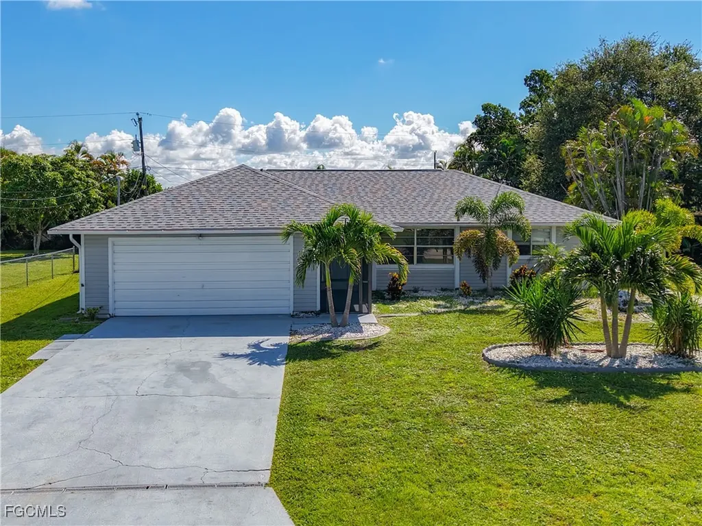 3815 SW 6th Avenue Cape Coral FL 33914