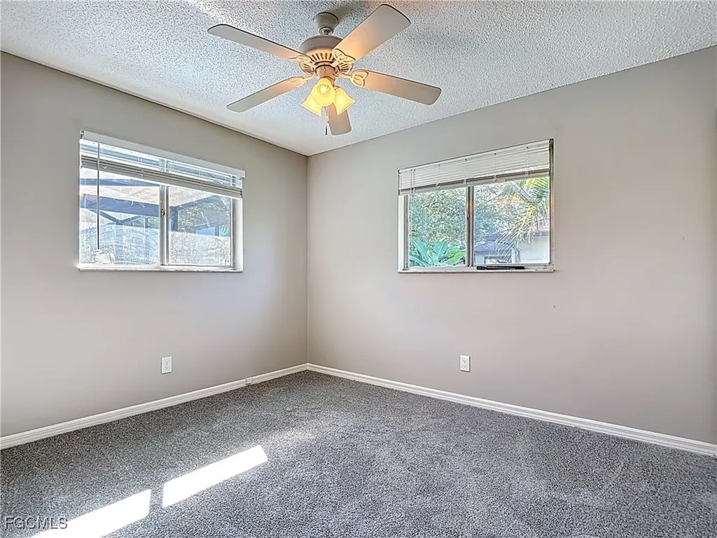 3815 SW 6th Avenue Cape Coral FL 33914