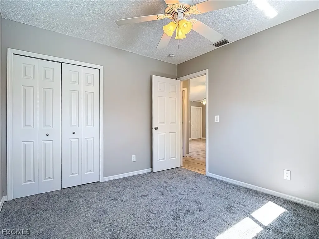 3815 SW 6th Avenue Cape Coral FL 33914