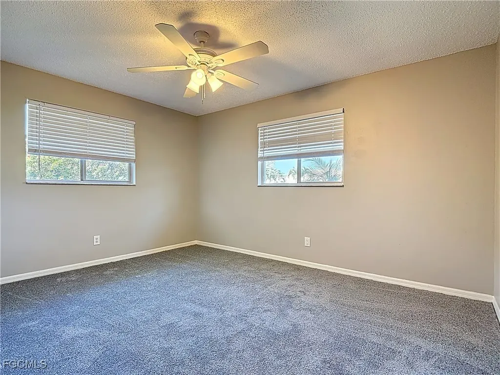 3815 SW 6th Avenue Cape Coral FL 33914