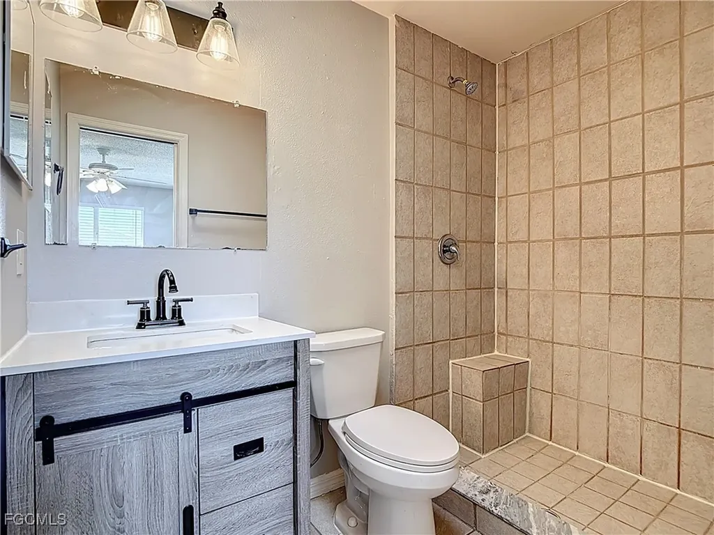 3815 SW 6th Avenue Cape Coral FL 33914