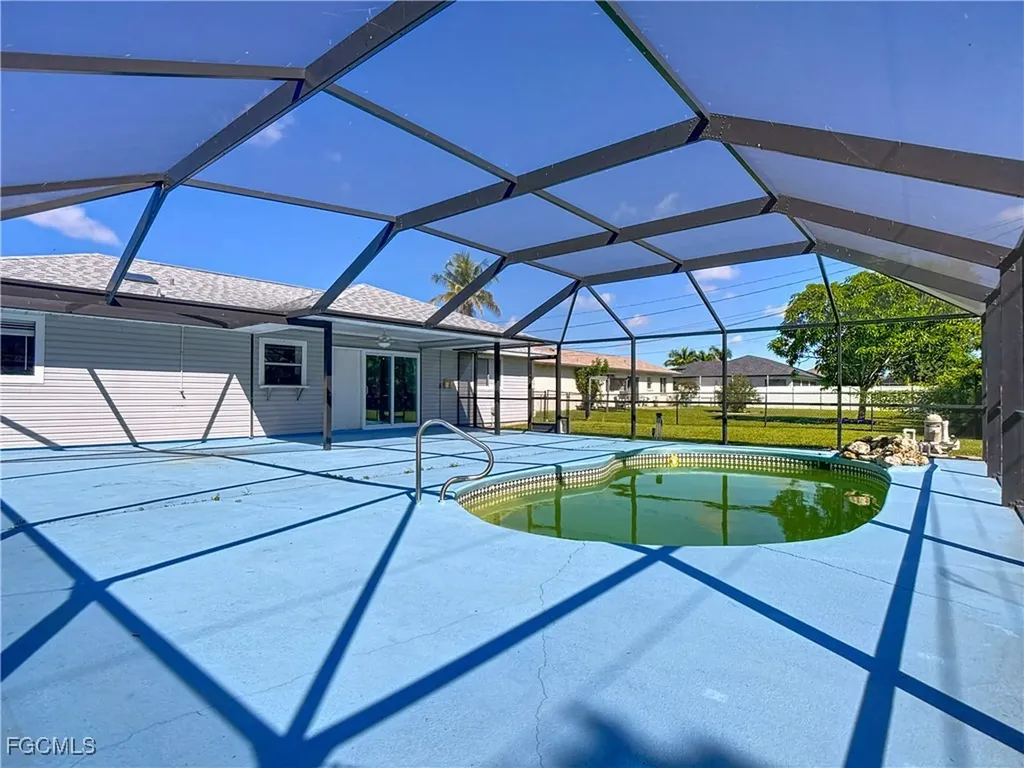3815 SW 6th Avenue Cape Coral FL 33914