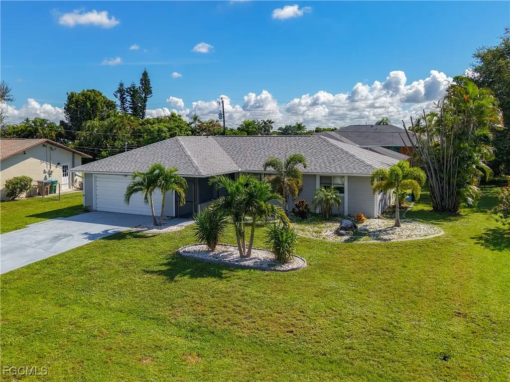 3815 SW 6th Avenue Cape Coral FL 33914