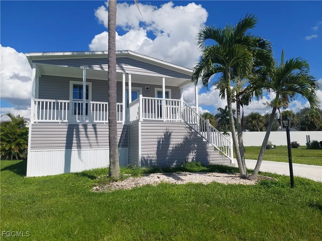 63 Poplar Place Fort Myers FL 33908