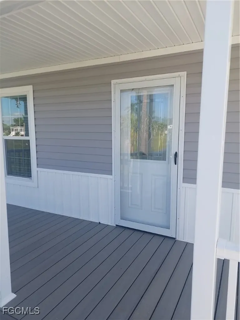 63 Poplar Place Fort Myers FL 33908