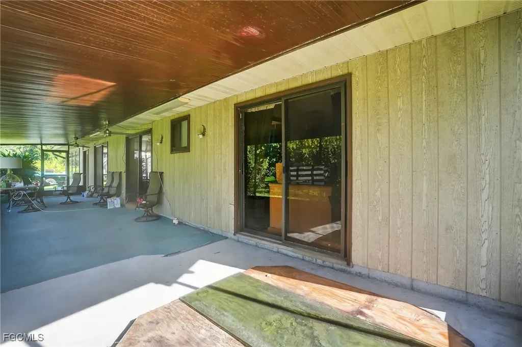 5006 Pike Lane Labelle FL 33935
