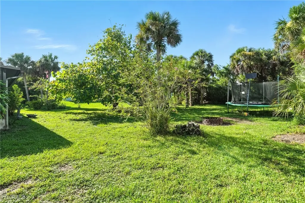 5006 Pike Lane Labelle FL 33935