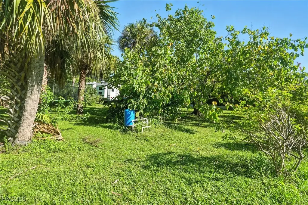 5006 Pike Lane Labelle FL 33935