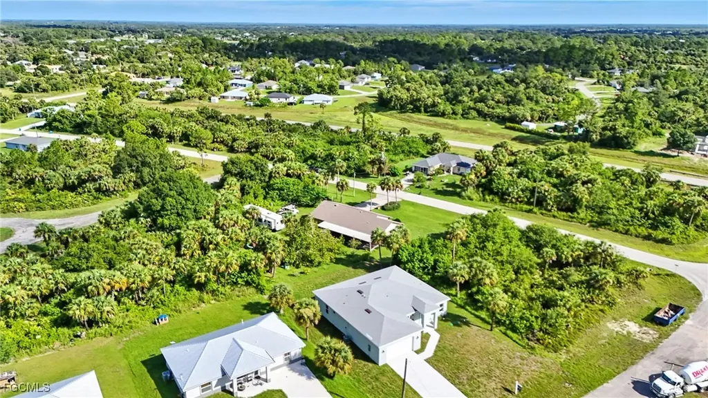 5006 Pike Lane Labelle FL 33935