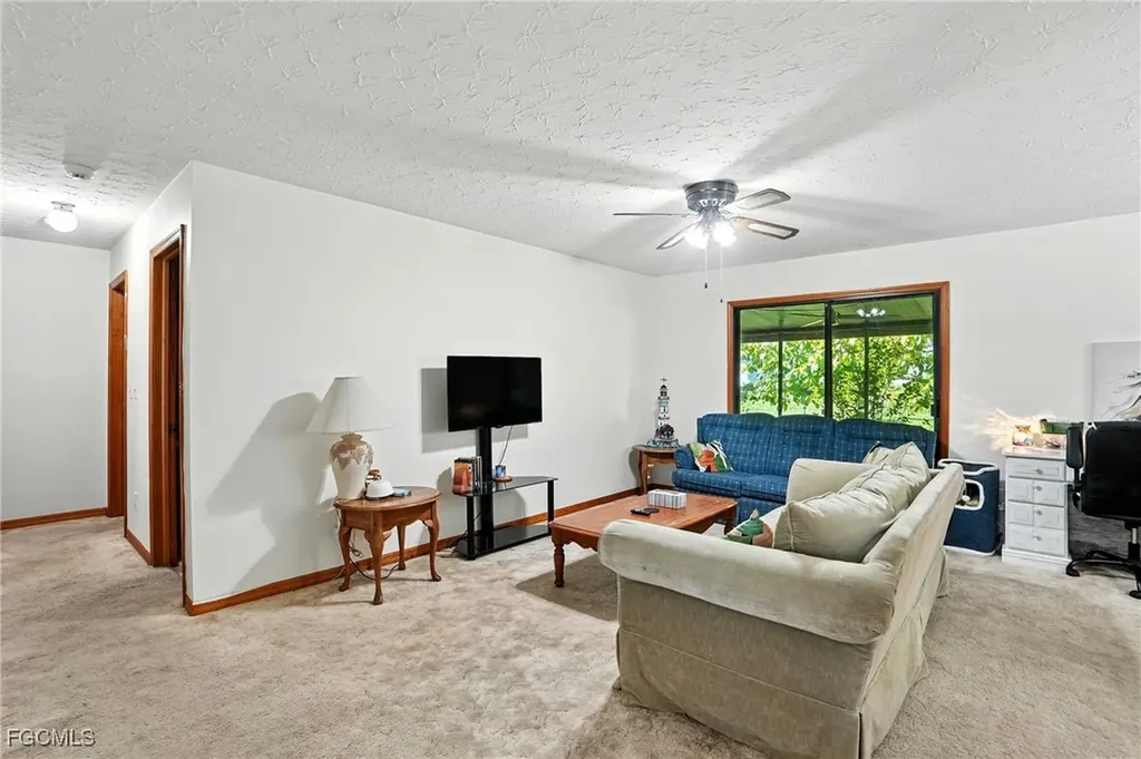 5006 Pike Lane Labelle FL 33935