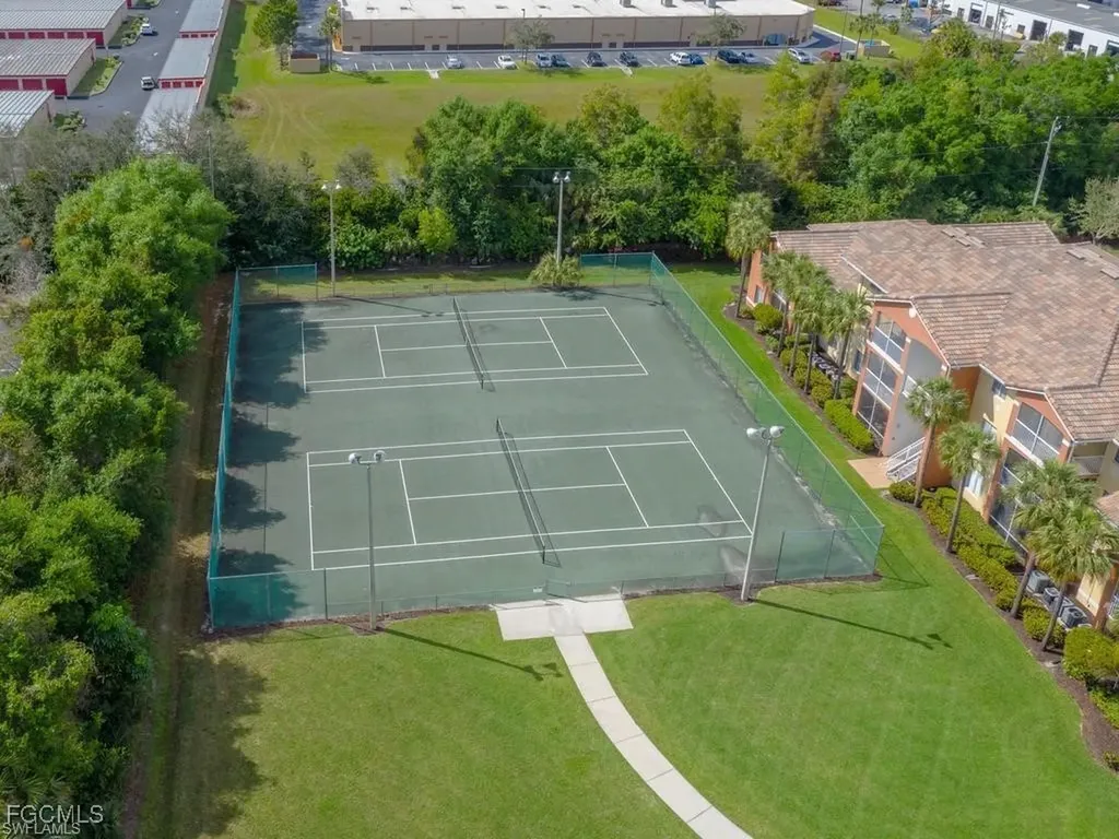6300 Aragon Way Fort Myers FL 33966