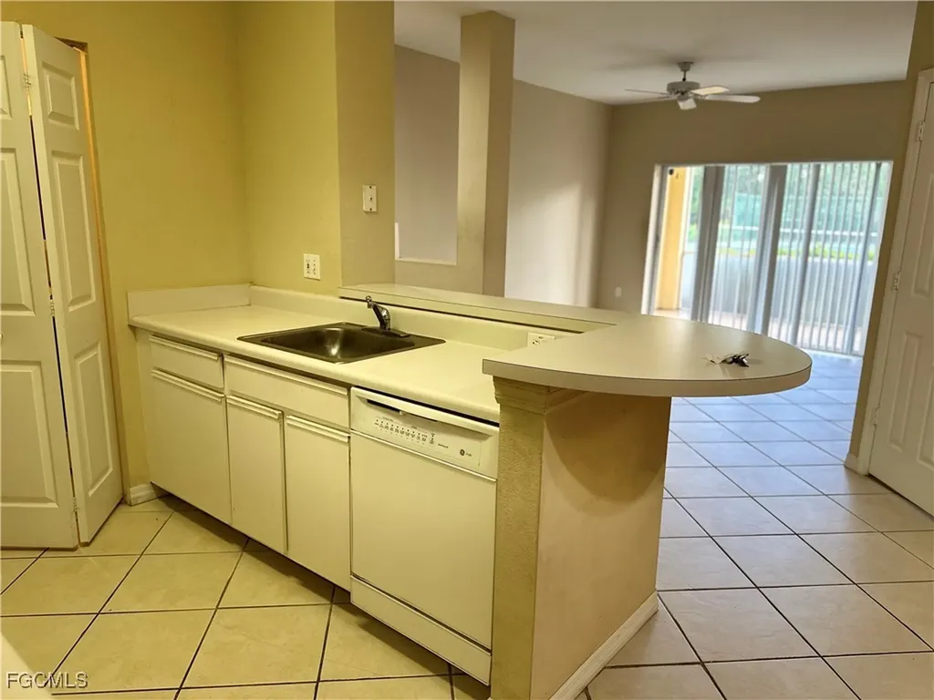6300 Aragon Way Fort Myers FL 33966