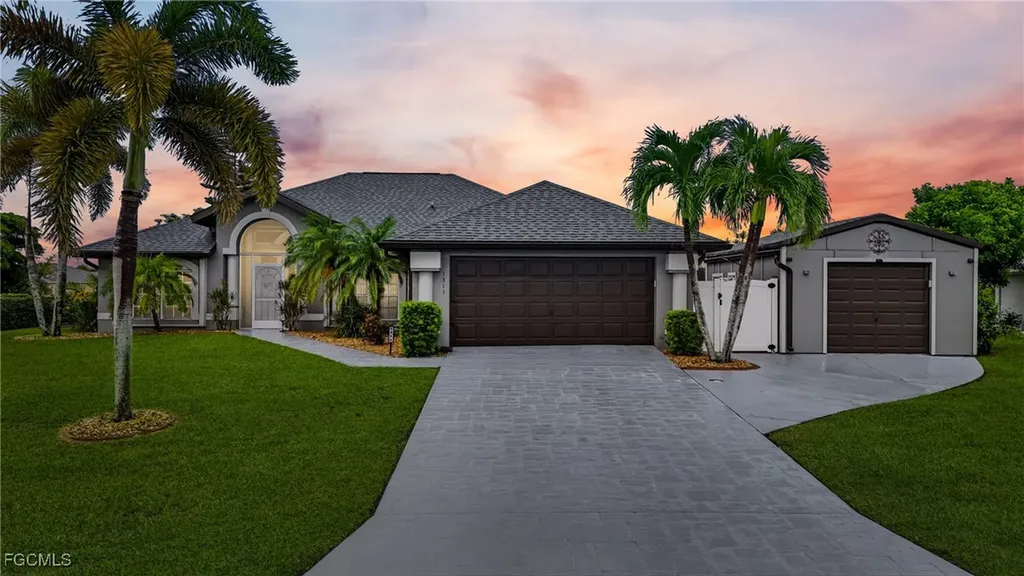 1311 SE 5th Court Cape Coral FL 33990