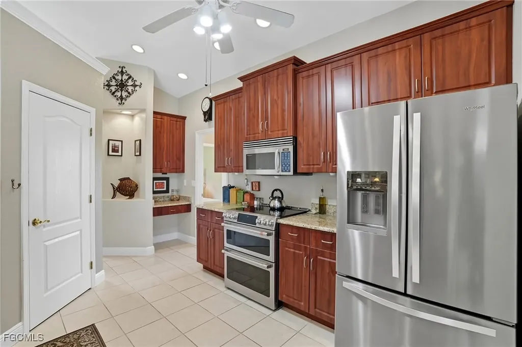 1311 SE 5th Court Cape Coral FL 33990