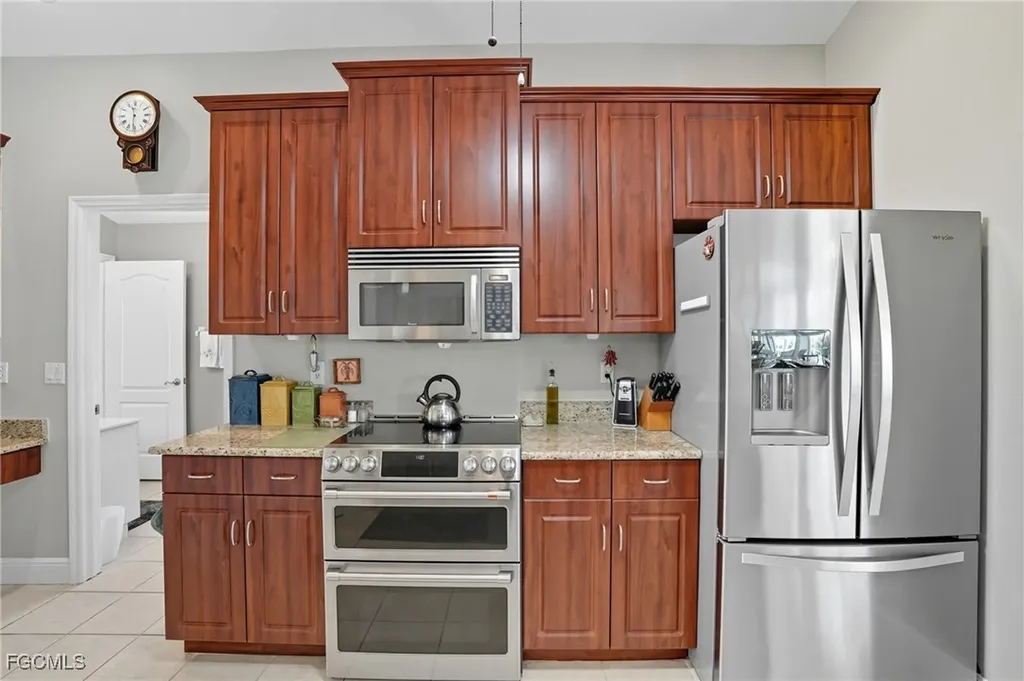 1311 SE 5th Court Cape Coral FL 33990