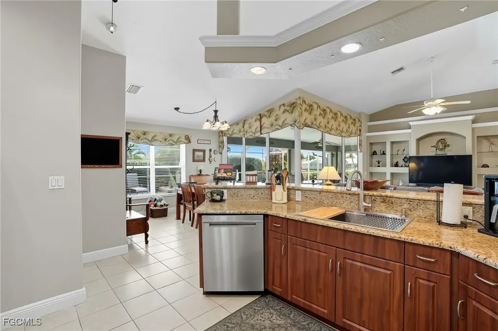 1311 SE 5th Court Cape Coral FL 33990