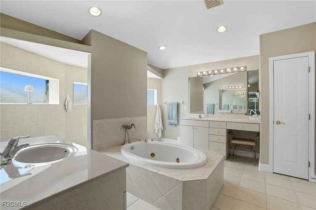 1311 SE 5th Court Cape Coral FL 33990