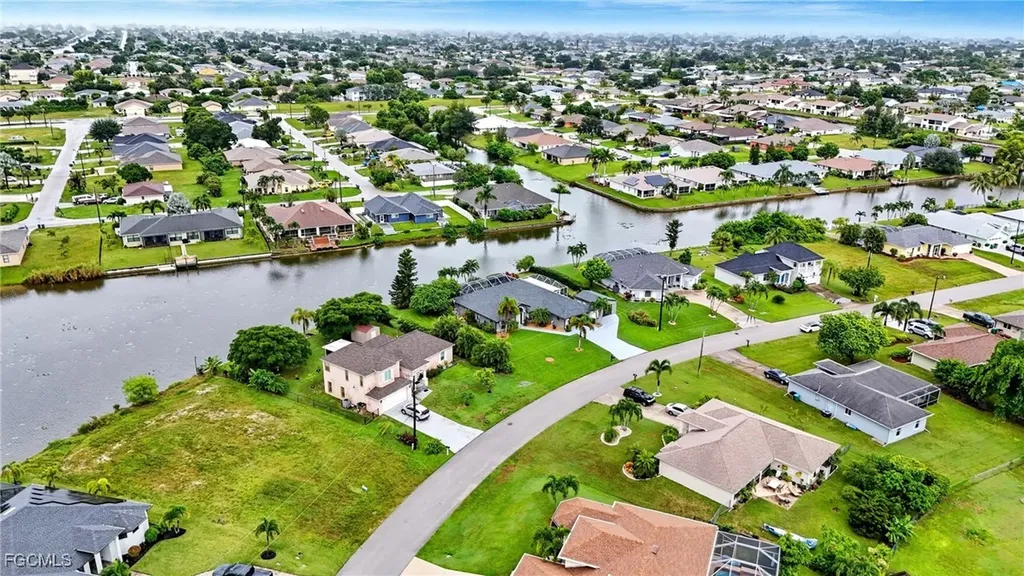 1311 SE 5th Court Cape Coral FL 33990