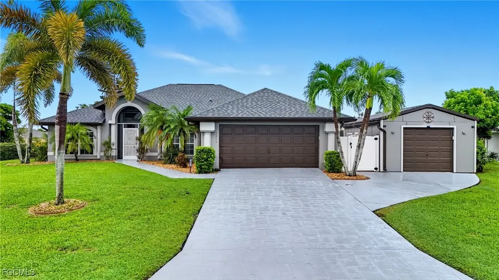 1311 SE 5th Court Cape Coral FL 33990