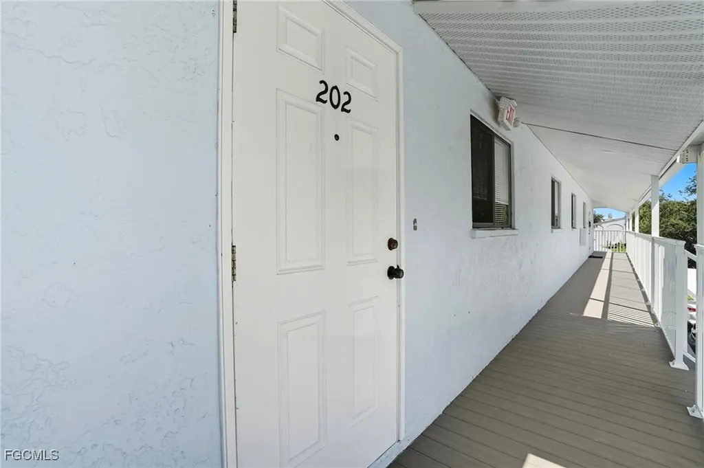 1203 SW 48th Terrace Cape Coral FL 33914