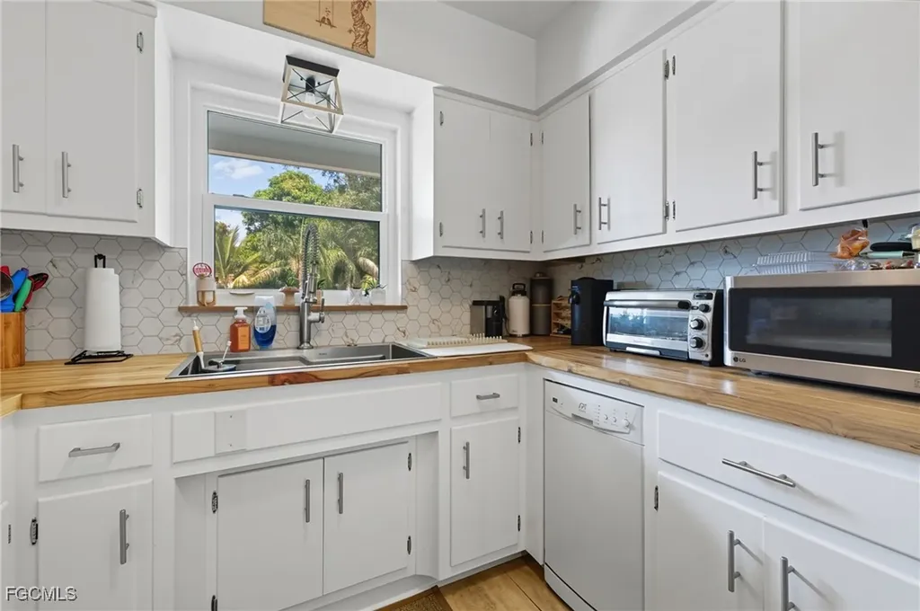 1420 Mandel Road Fort Myers FL 33919