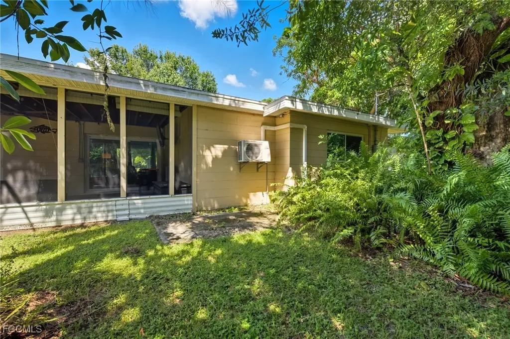 1420 Mandel Road Fort Myers FL 33919