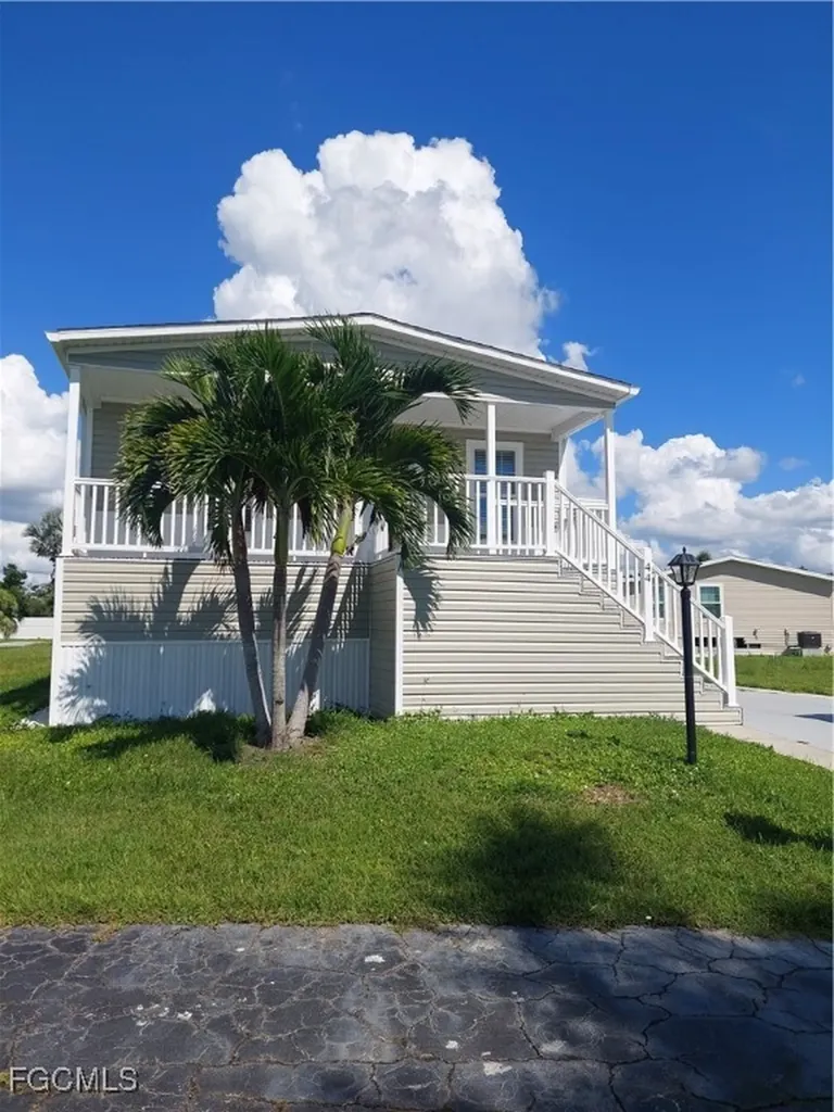 44 Dogwood Way Fort Myers FL 33908