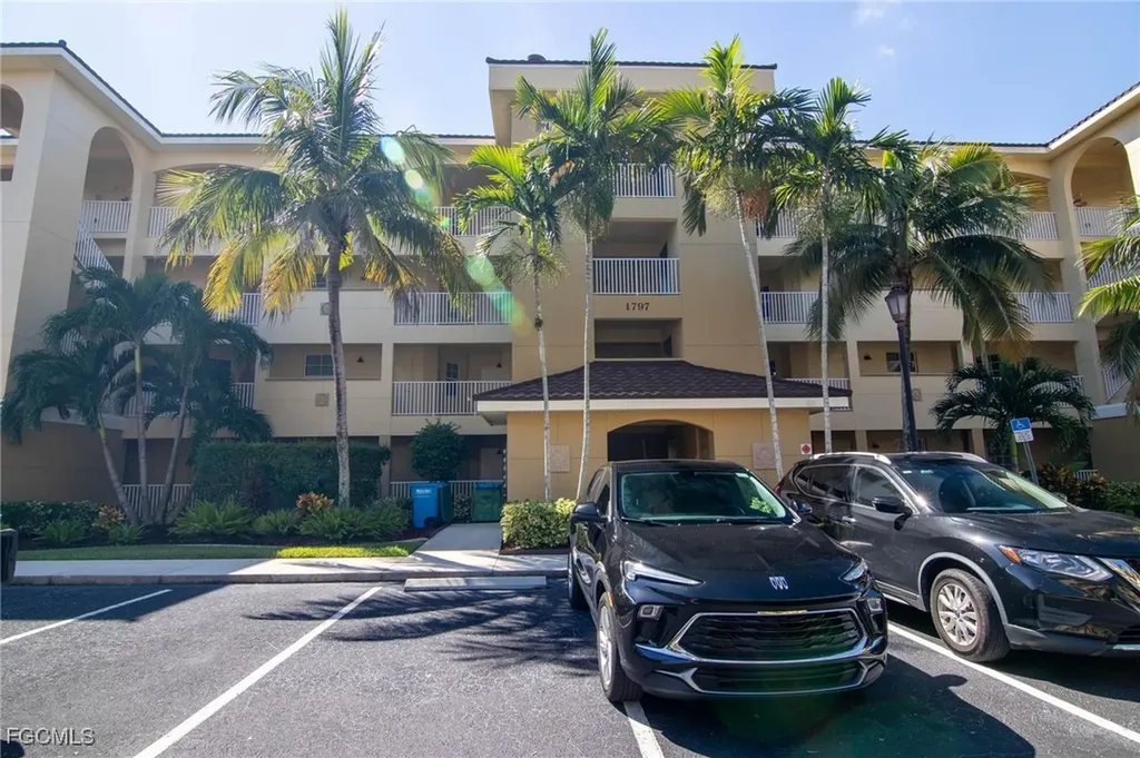 1797 Four Mile Cove Parkway Cape Coral FL 33990