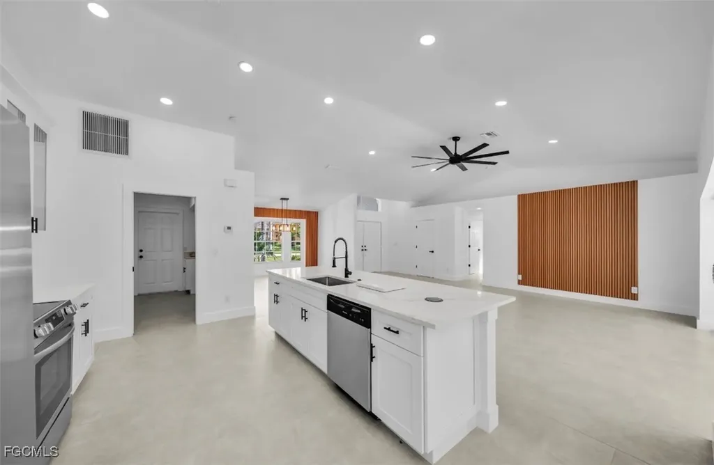 1712 SW 51st Street Cape Coral FL 33914